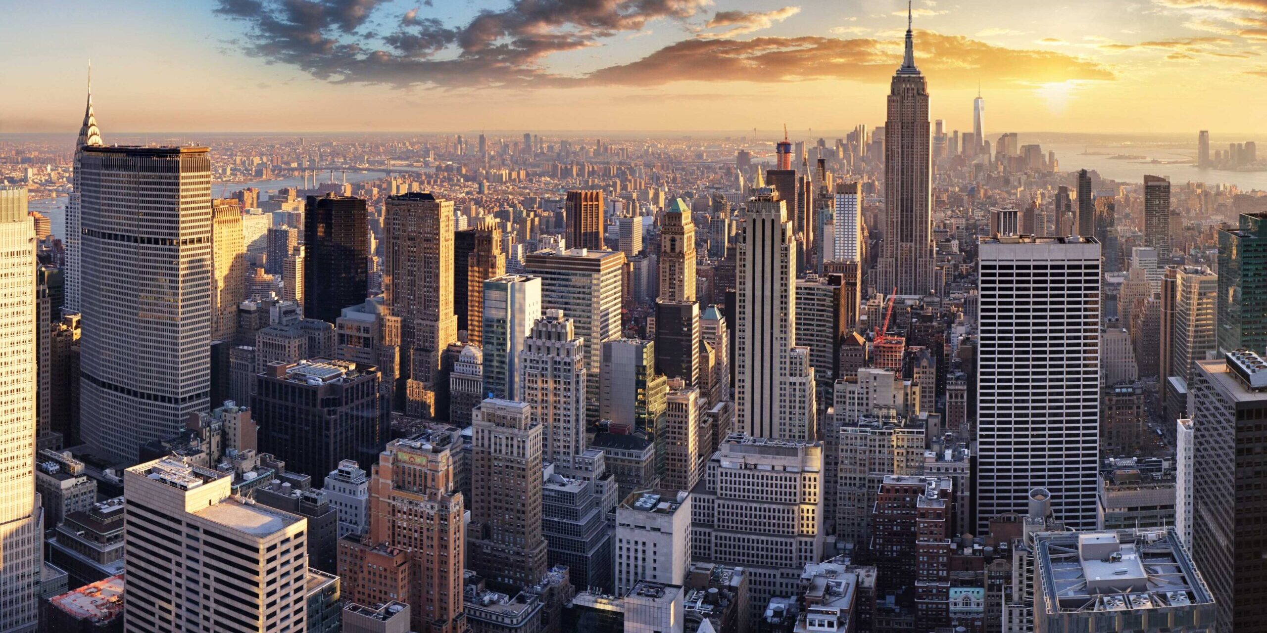 AdobeStock_126216157_New York skyscape lores